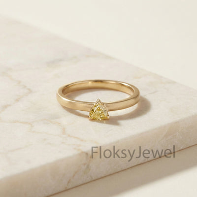 The Golden Triangle | 0.50ct Fancy Yellow Trillion Cut Diamond Solitaire Ring in 18k Yellow Gold